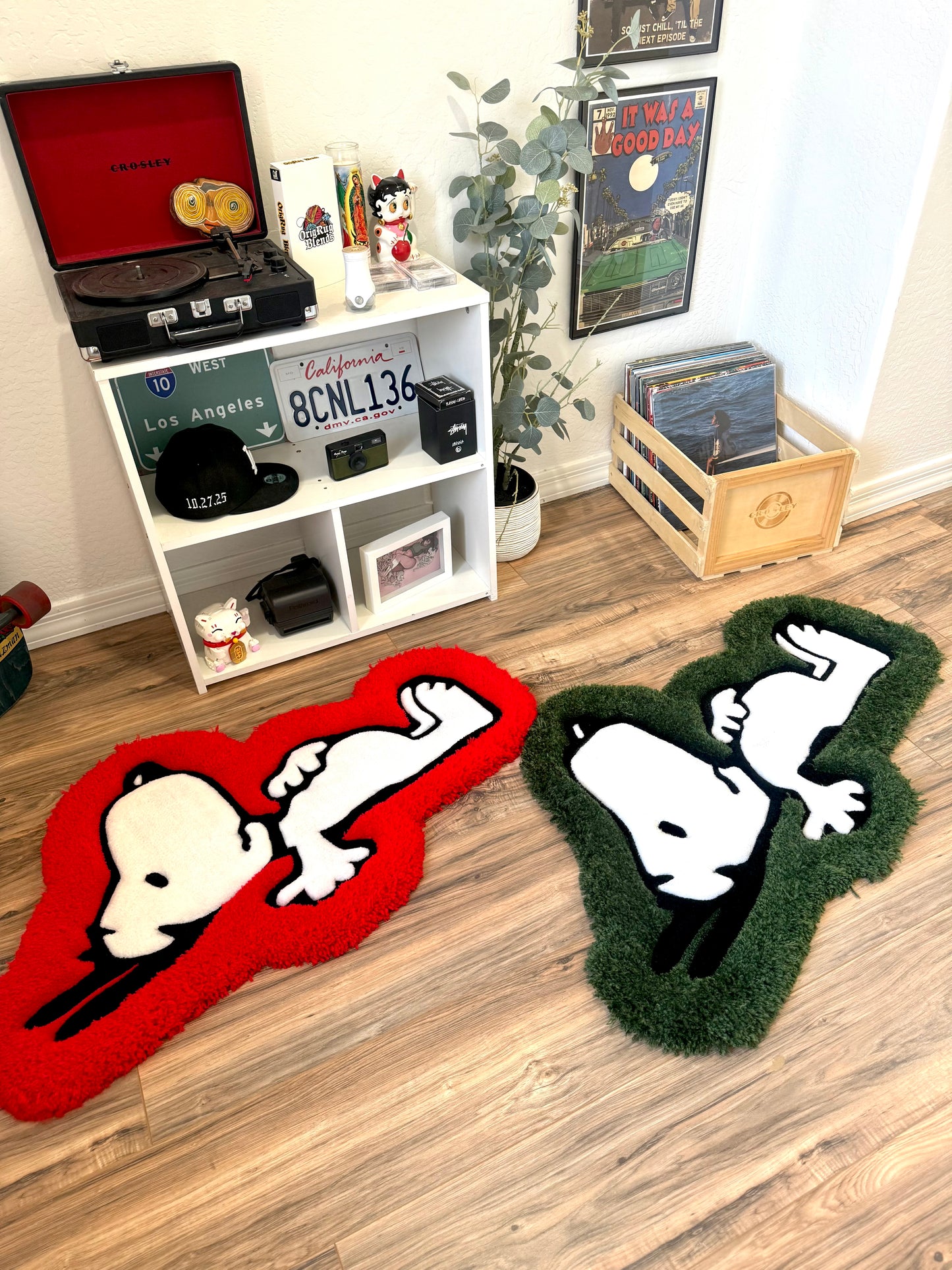 Sleepy Snoopy Rug (Back)
